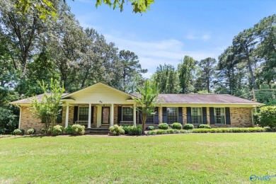 Lake Home For Sale in Guntersville, Alabama