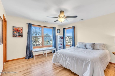 Custom Built Silver Bay Retreat minutes from GSP .Turnkey - photo 50