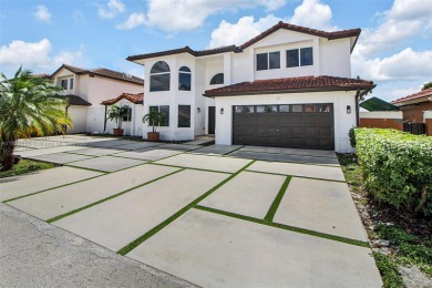 (private lake, pond, creek) Home For Sale in Hialeah Florida