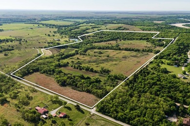 This extraordinary 200+/- acre estate represents a rare fusion - photo 3