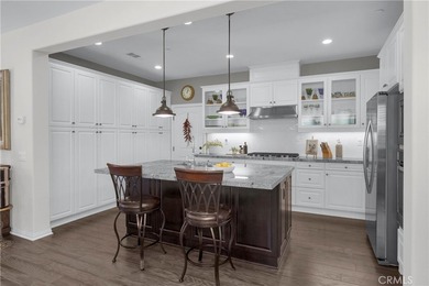 Single story living with a 2nd floor loft and powder bath, make - photo 4