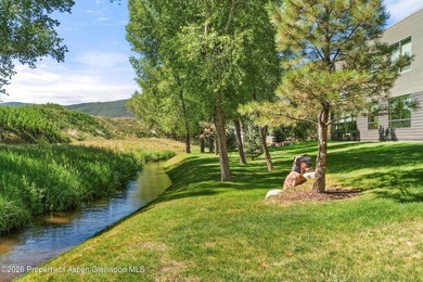 Discover this well-located and immaculately kept three-bedroom - photo 3