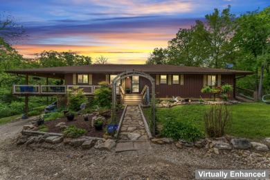 Lake Home For Sale in Reeds Spring, Missouri