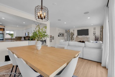 Vacation at home every day in this beautifully renovated 4 bed 2 - photo 11