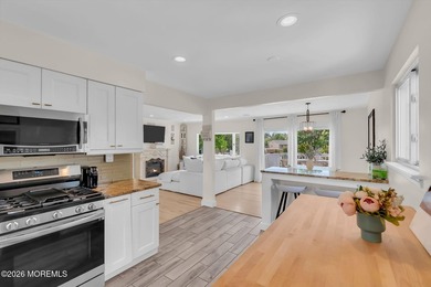 Vacation at home every day in this beautifully renovated 4 bed 2 - photo 14