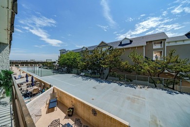 This highly sought-after, SPACIOUS 1,200 sqft, CORNER-END unit - photo 14
