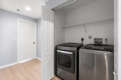 Beautifully updated 3-bedroom, 2.5-bath townhome in the gated - photo 15