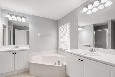 Beautifully updated 3-bedroom, 2.5-bath townhome in the gated - photo 19