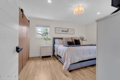 Vacation at home every day in this beautifully renovated 4 bed 2 - photo 22