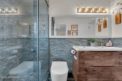 Vacation at home every day in this beautifully renovated 4 bed 2 - photo 25