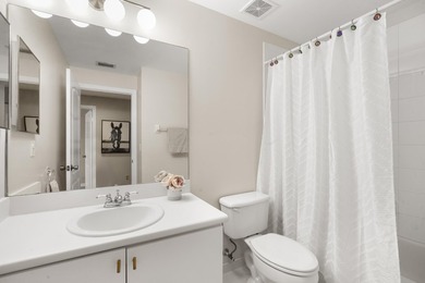 Beautifully updated 3-bedroom, 2.5-bath townhome in the gated - photo 25