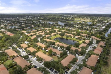 Beautifully updated 3-bedroom, 2.5-bath townhome in the gated - photo 28