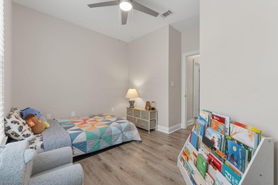 Welcome to low-maintenance living in the heart of Niceville with - photo 32