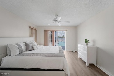 Fully renovated 3BR/2BA + den pool home offering panoramic 180 - photo 34