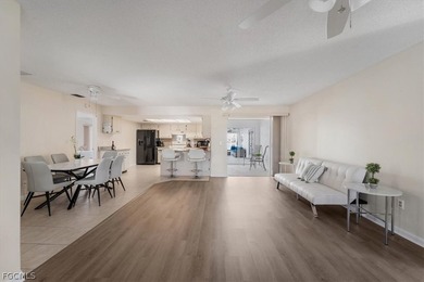 Fully renovated 3BR/2BA + den pool home offering panoramic 180 - photo 44