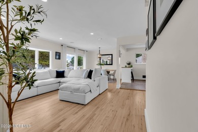 Vacation at home every day in this beautifully renovated 4 bed 2 - photo 46