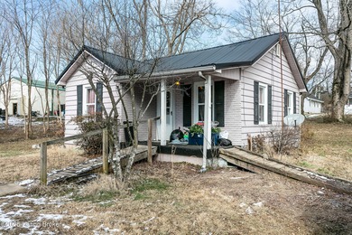 Green River Lake Home For Sale in Campbellsville Kentucky