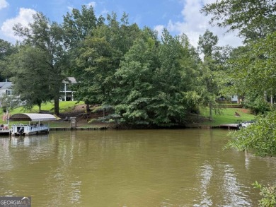 Lake Lot For Sale in Eatonton, Georgia