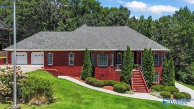 Lake Home For Sale in Guntersville, Alabama