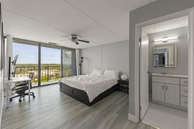 Beautifully updated corner unit in the sought after Cove Landing - photo 12