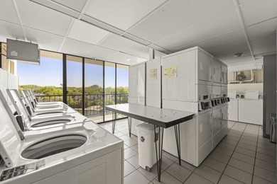 Beautifully updated corner unit in the sought after Cove Landing - photo 18