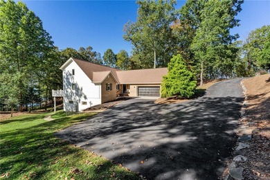 Lake Home For Sale in Seneca, South Carolina