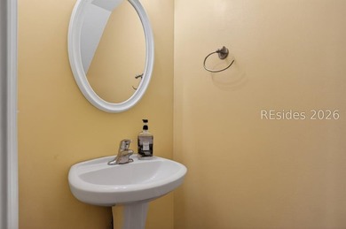 Exceptional 2 Master Bedroom Townhome in the amenity rich - photo 14