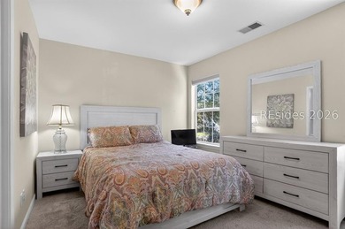 Exceptional 2 Master Bedroom Townhome in the amenity rich - photo 15