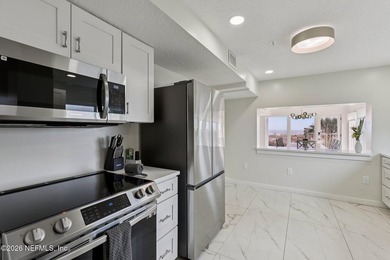 NEW PRICE - Priced Below Recent Appraised Value! This fully - photo 16