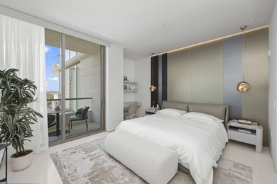 NEW, Turn-key, move-in ready residence with stunning waterfront - photo 16