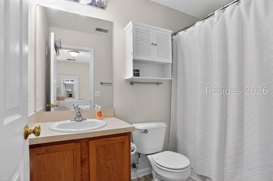 Exceptional 2 Master Bedroom Townhome in the amenity rich - photo 17