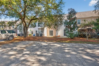 Exceptional 2 Master Bedroom Townhome in the amenity rich - photo 22