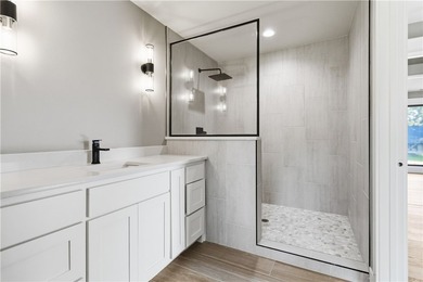 Completely transformed from top to bottom, this beautifully - photo 23