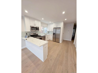 Brand New!!! Fully detached legal 2-Family house built with - photo 3
