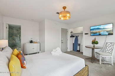 NEW PRICE - Priced Below Recent Appraised Value! This fully - photo 33