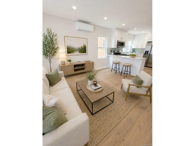 Brand New!!! Fully detached legal 2-Family house built with - photo 4