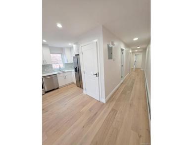 Brand New!!! Fully detached legal 2-Family house built with - photo 9