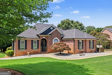 Turnkey Lakefront Luxury with Private DockCompletely renovated - photo 3