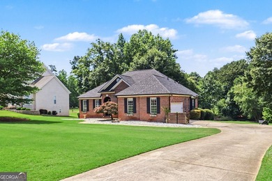 Turnkey Lakefront Luxury with Private DockCompletely renovated - photo 4