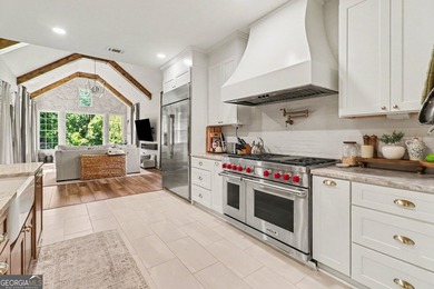 Turnkey Lakefront Luxury with Private DockCompletely renovated - photo 10