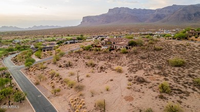 Located in the prestigious Petroglyph Estates in Superstition