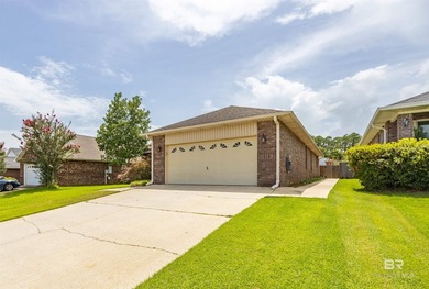 Beautiful 3-bedroom, 2-bath brick home offering comfort - photo 11
