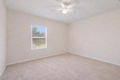 Beautifully maintained townhome in the desirable gated community - photo 14