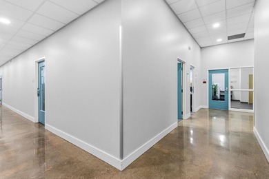 - 15,120 SF: 2 Levels with 21 parking spaces in rear lot - photo 10