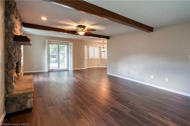 Beautifully updated 4 bedroom, 3 bath home located on a - photo 12
