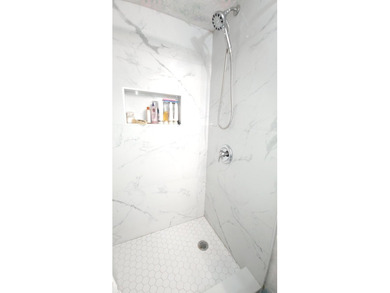 Bright and charming, lightly updated, one bedroom, one bath - photo 14