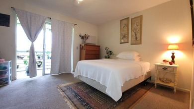Bright and charming, lightly updated, one bedroom, one bath - photo 17