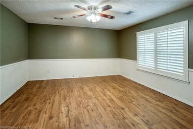 Beautifully updated 4 bedroom, 3 bath home located on a - photo 20