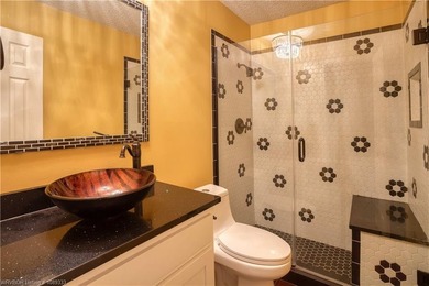 Beautifully updated 4 bedroom, 3 bath home located on a - photo 27