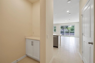 Welcome to this beautifully designed 3-bedroom, 2.5-bathroom - photo 6